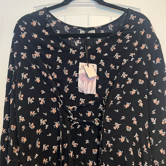 ☀️Alice and You floral corset dress☀️ - Picture 2 of 5